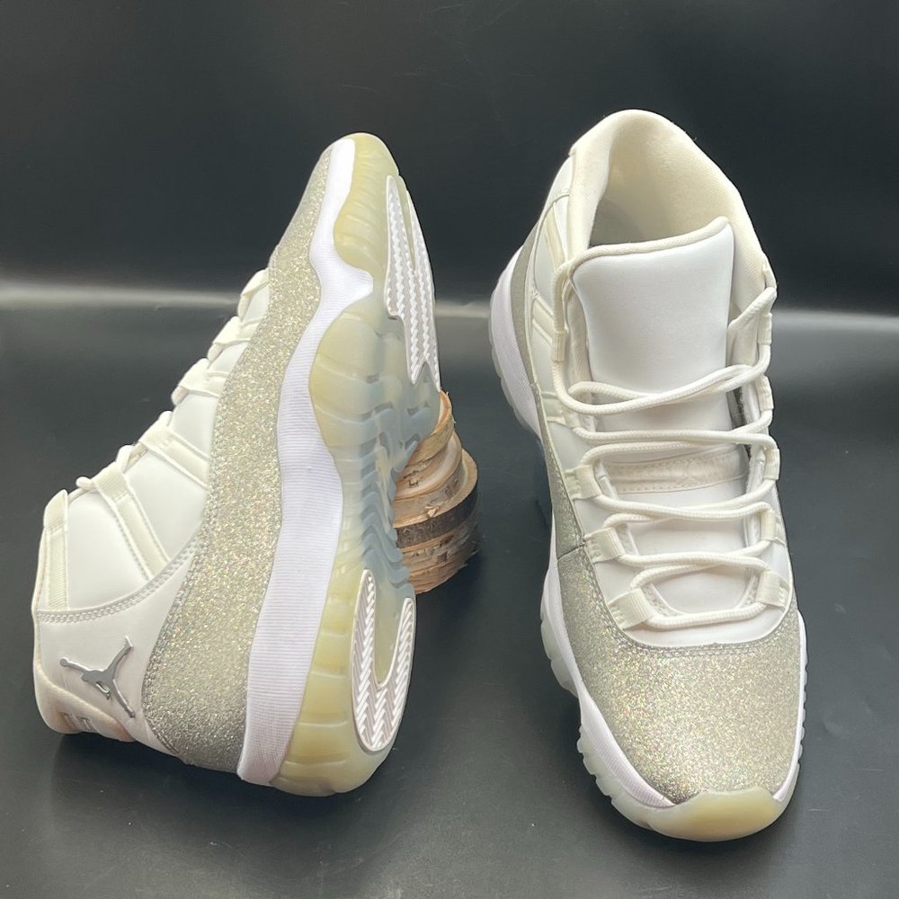 Air Jordan 11 Retro 'Vast Grey'